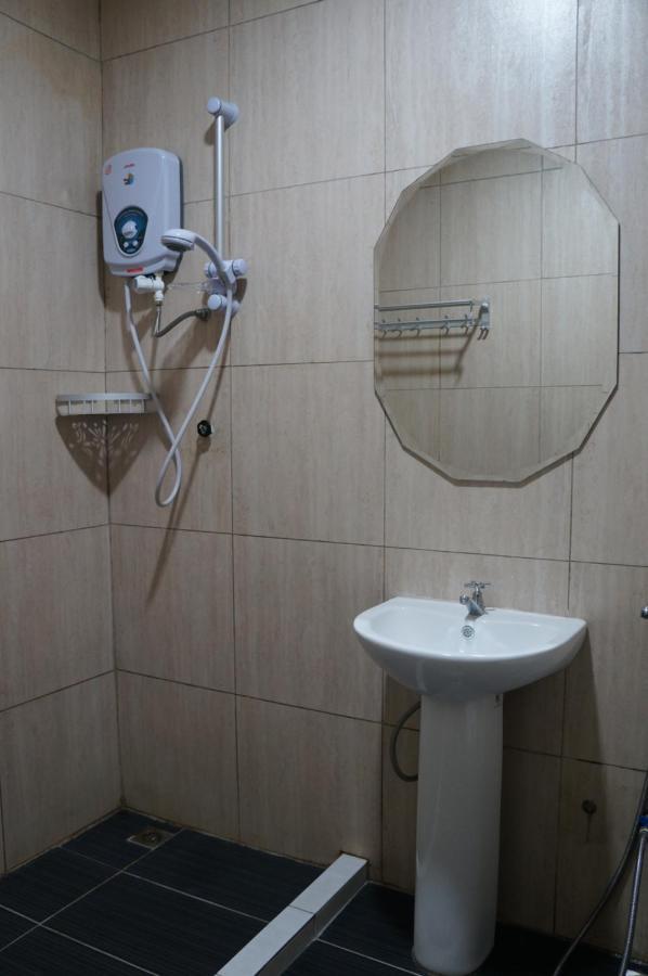 Unikarya Lodge كوتا كينابالو المظهر الخارجي الصورة